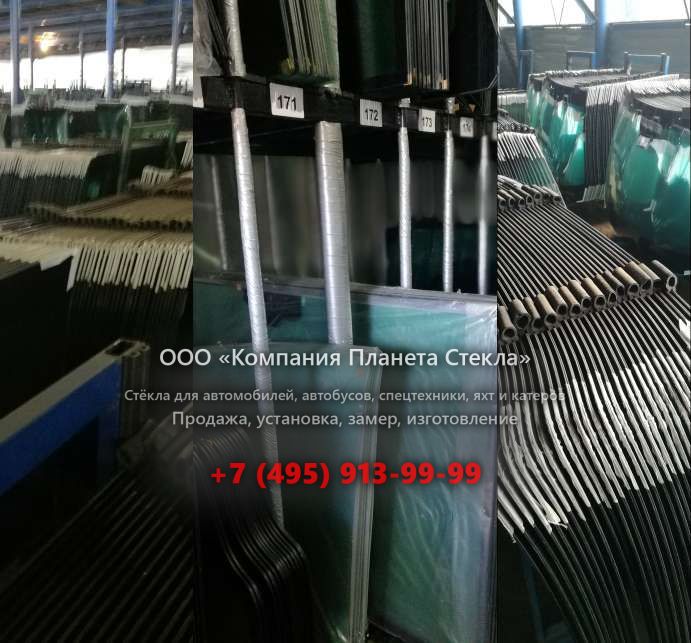 Левое стекло на John Deere 772AH