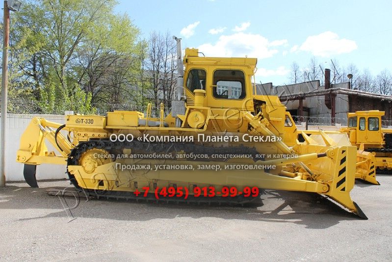 Стекло для Промтрактор (ЧЗПТ) T-330 (Гусеничный бульдозер)