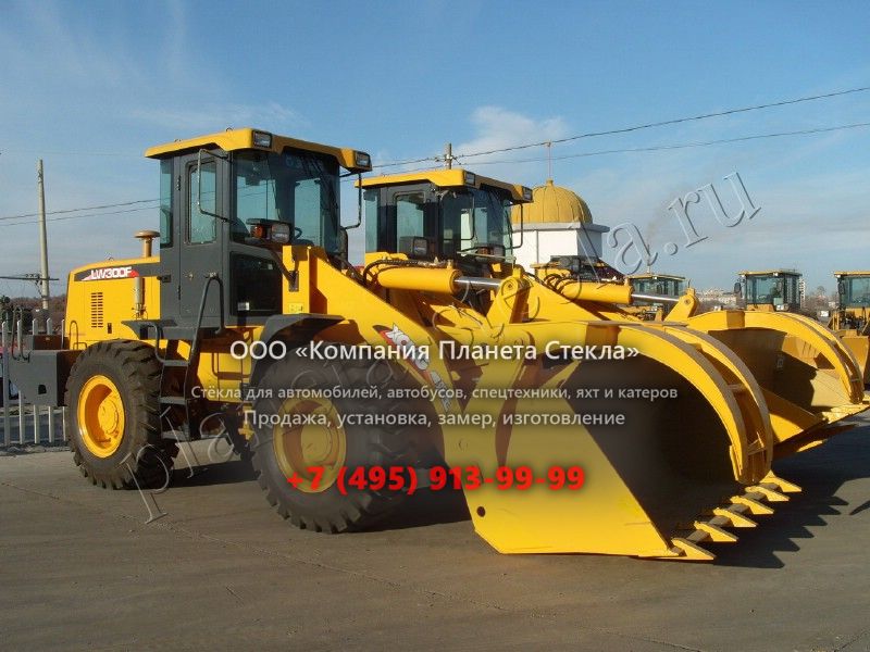 Стекло для XCMG LW300F (Фронтальный погрузчик)