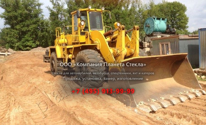 Стекло для МоАЗ (Фронтальный погрузчик) Стекло для МоАЗ (Фронтальный погрузчик)