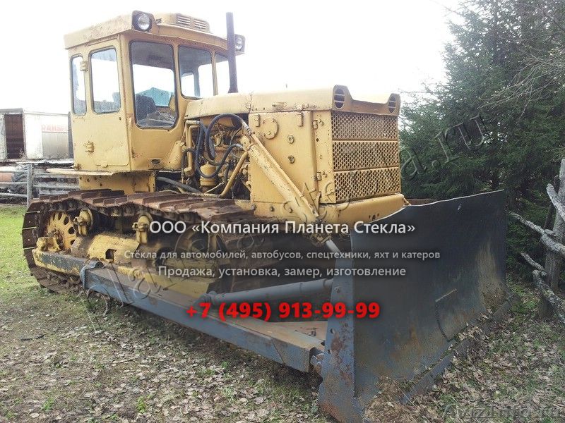 Стекло для ЧТЗ Т-130 (Гусеничный бульдозер) Стекло для ЧТЗ Т-130 (Гусеничный бульдозер)