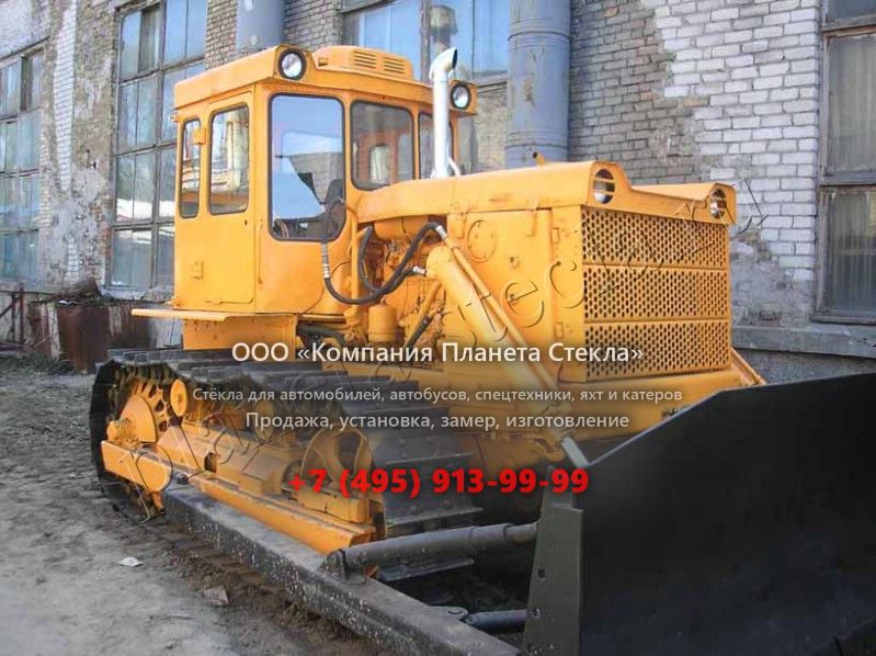 Стекло для ЧТЗ Т-170 (Гусеничный бульдозер) Стекло для ЧТЗ Т-170 (Гусеничный бульдозер)