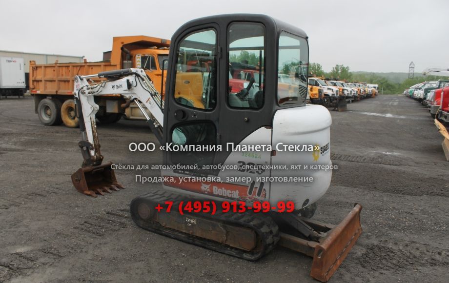 Стекло для гусеничных мини-экскаваторов Bobcat 325C