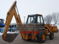 Стекло для экскаваторов-погрузчиков Case 680 E