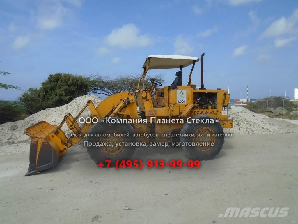 Стекло для колёсных погрузчиков Caterpillar 920