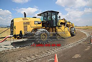 Стекло для машин для регенерации дорожного покрытия Caterpillar RM500B