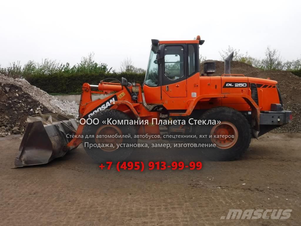 Стекло для колёсных погрузчиков Doosan DL250