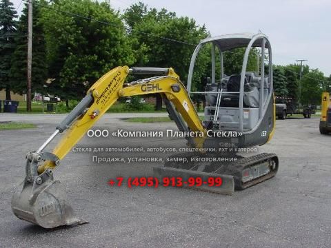 Стекло для гусеничных мини-экскаваторов Gehl 153