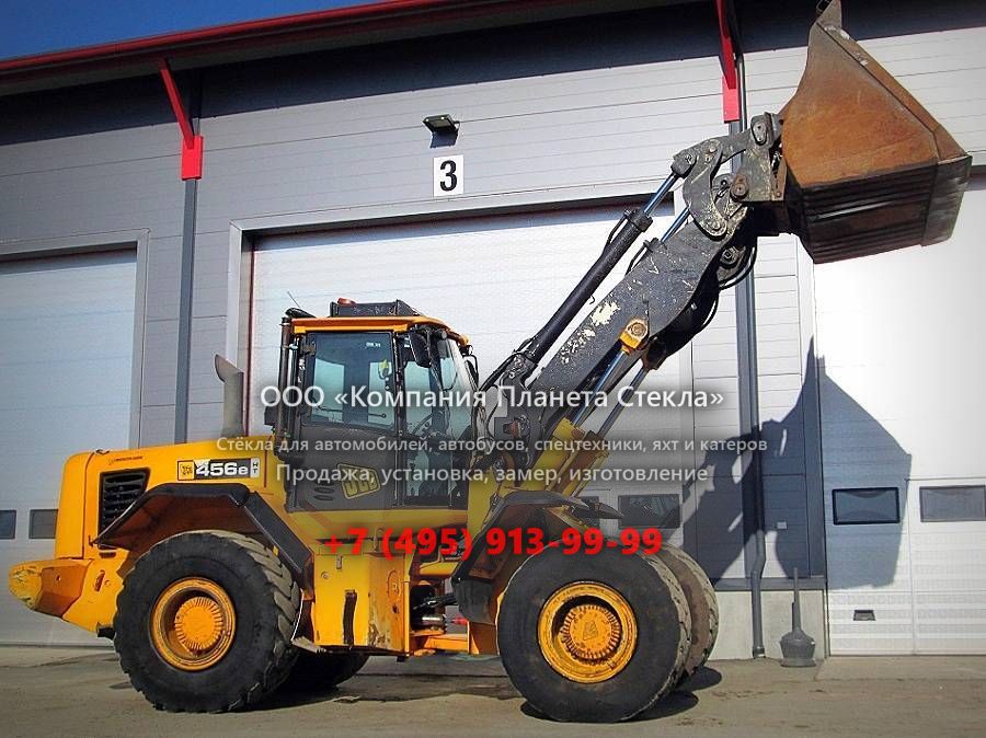 Стекло для колёсных погрузчиков JCB 456 HT
