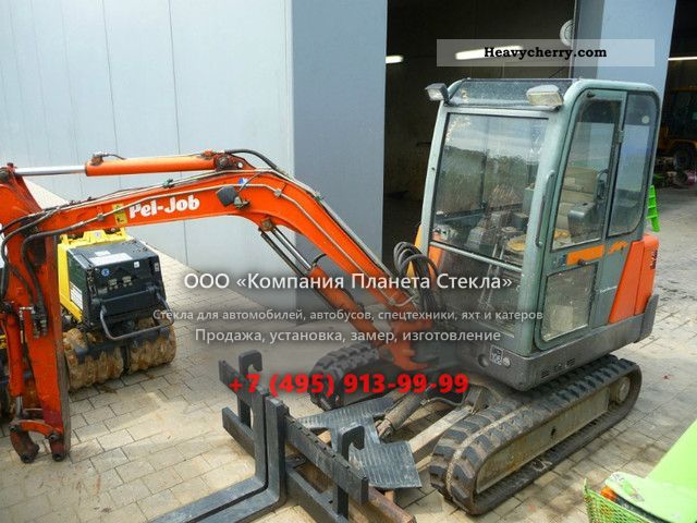 Стекло для гусеничных мини-экскаваторов Pel-Job EB306