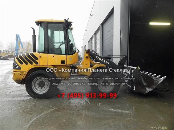 Стекло для колёсных мини-погрузчиков Volvo L32B
