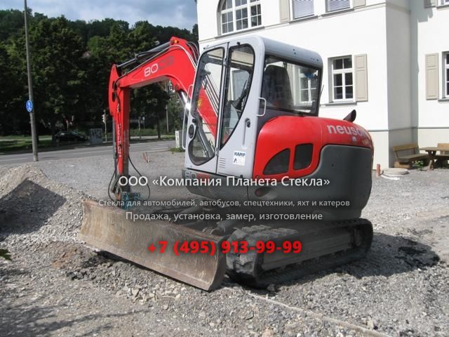 Стекло для гусеничных экскаваторов Wacker Neuson 8003 Vario