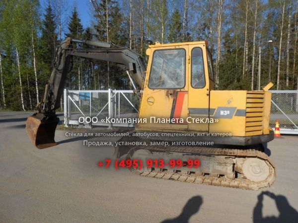 Стекло для гусеничных экскаваторов Akerman H3B