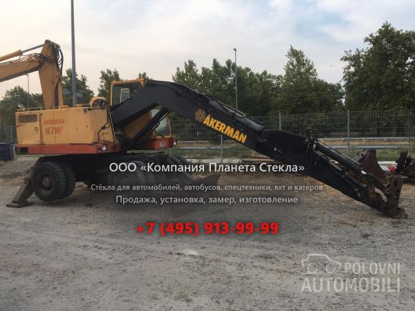 Стекло для гусеничных экскаваторов Akerman H7B