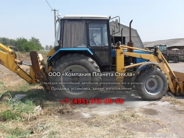 Стекло для экскаваторов-погрузчиков Амкодор 702ЕА
