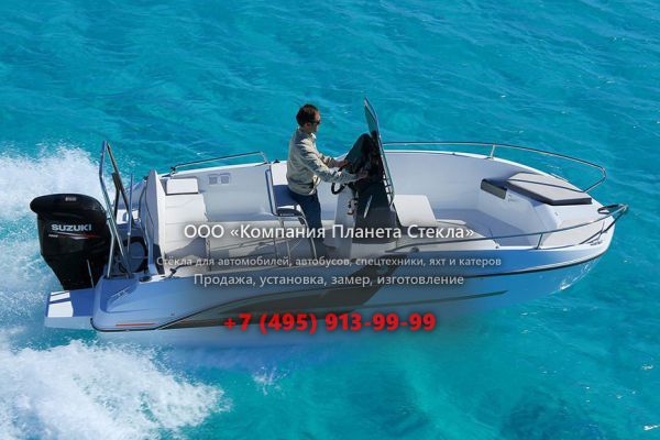 Стекло для катер с центральной консолью Beneteau Flyer 5.5 SPACEdeck