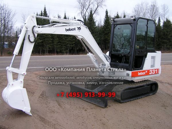 Стекло для гусеничных мини-экскаваторов Bobcat 331