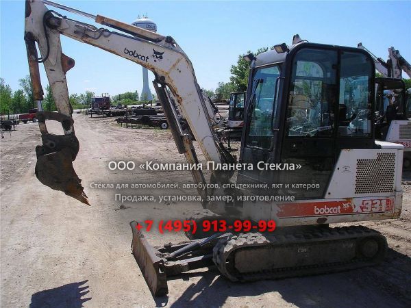 Стекло для гусеничных мини-экскаваторов Bobcat 331C