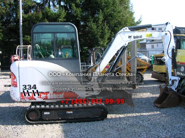 Стекло для гусеничных мини-экскаваторов Bobcat 334D