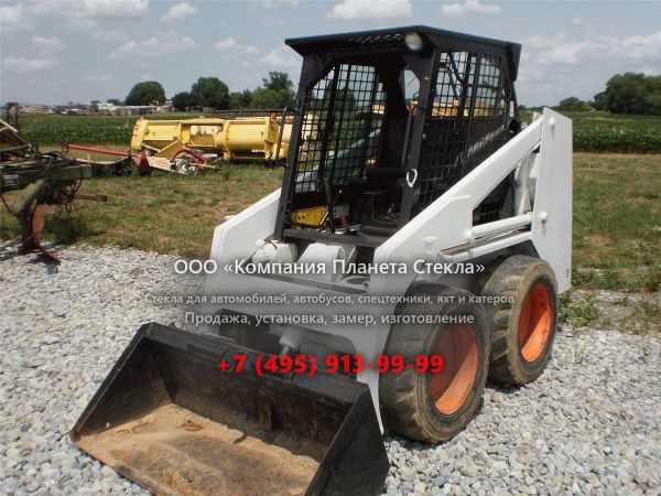 Стекло для колёсных мини-погрузчиков Bobcat 610
