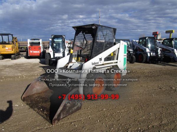 Стекло для колёсных мини-погрузчиков Bobcat 642B