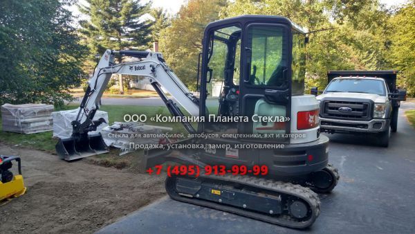 Стекло для гусеничных мини-экскаваторов Bobcat E35