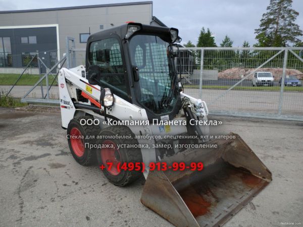 Стекло для колёсных мини-погрузчиков Bobcat S450