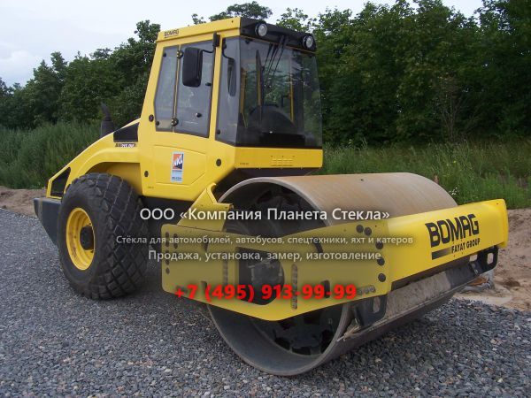 Стекло для грунтовых катков Bomag BW 214 PDH-4