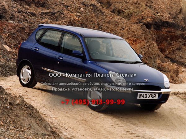 Стекло для Daihatsu Storia хетчбэк 1998 - 2001, 1 поколение