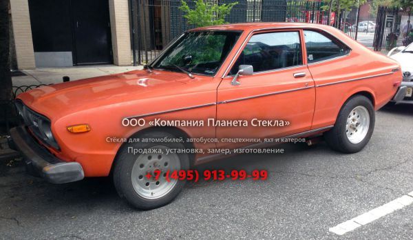 Стекло для Datsun 710