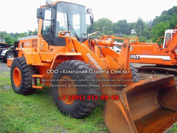 Стекло для колёсных погрузчиков Doosan Mega 200-V