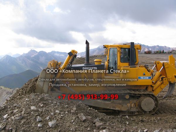 Стекло для бульдозеров Dressta TD-25M
