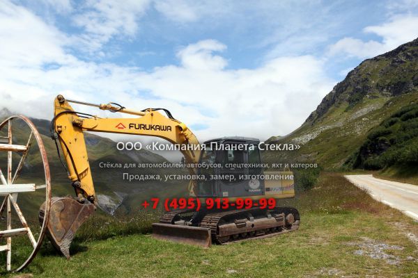 Стекло для гусеничных экскаваторов Furukawa 725 LS