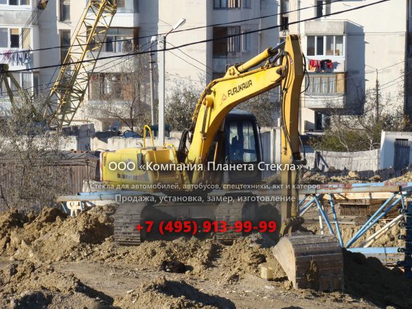 Стекло для гусеничных экскаваторов Furukawa 735 LS