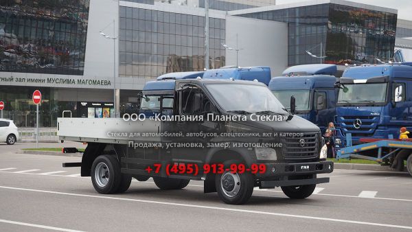 Стекло для бортовых автомобили ГАЗ C41R33-10
