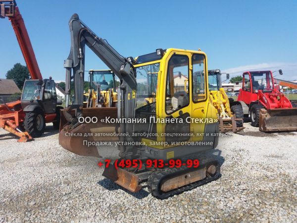 Стекло для гусеничных мини-экскаваторов Gehl 602