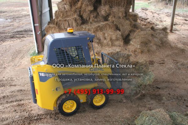 Стекло для мини-погрузчиков с бортовым поворотом Gehl SL 1640