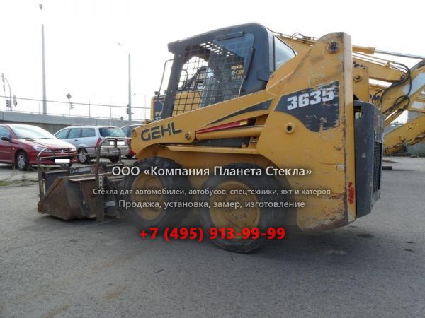 Стекло для мини-погрузчиков с бортовым поворотом Gehl SL 3635 SX