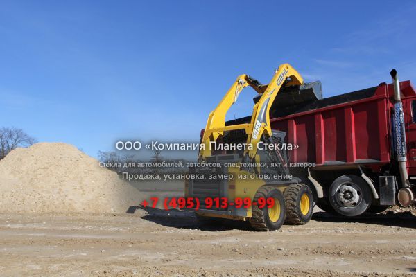 Стекло для гусеничных мини-погрузчиков Gehl V330
