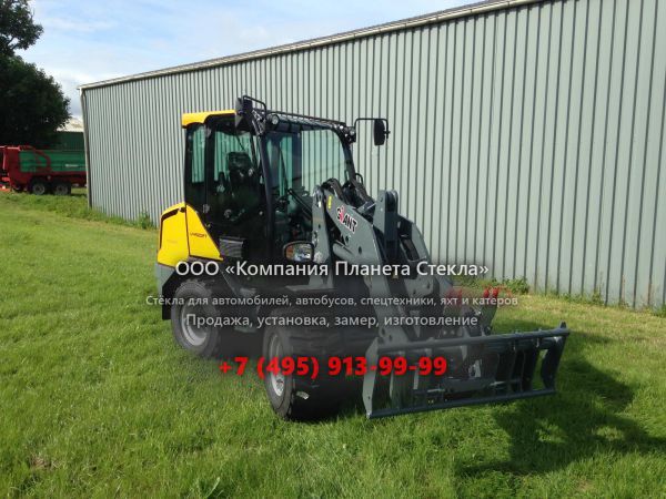 Стекло для фронтальных мини-погрузчиков GiANT V4502 T