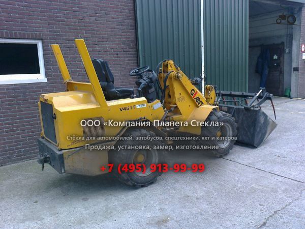 Стекло для фронтальных мини-погрузчиков GiANT V451 T Eco