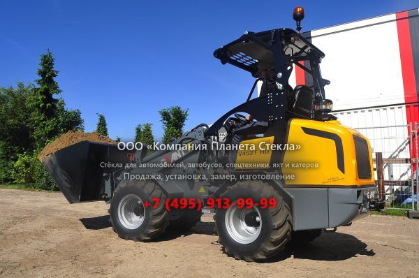 Стекло для фронтальных мини-погрузчиков GiANT V452 T X-tra