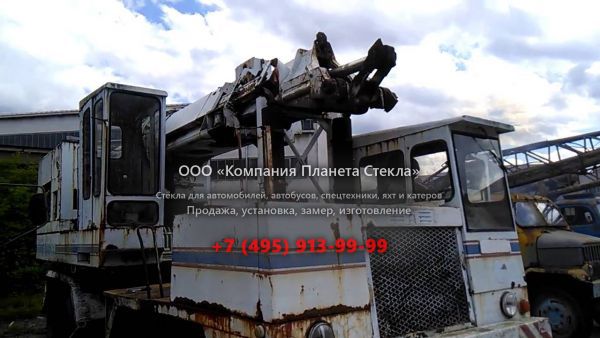 Стекло для колёсных экскаваторов Gradall G1000