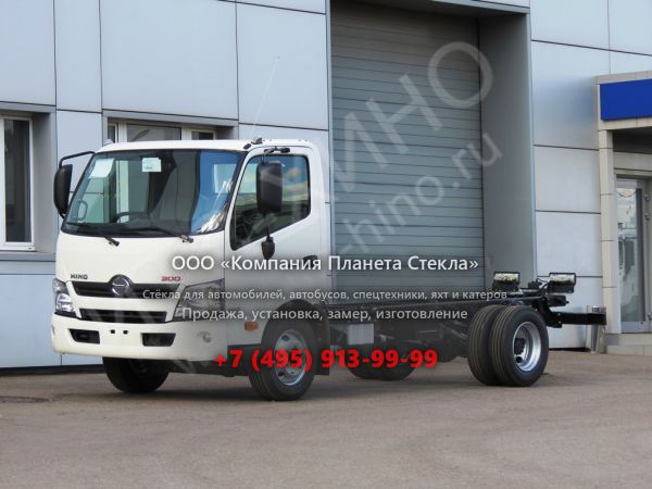 Стекло для шасси Hino XZU730L-HKFRPW3