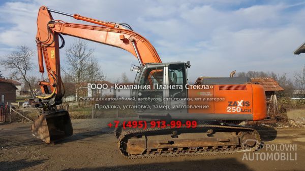 Стекло для гусеничных экскаваторов Hitachi ZX250LCN-3