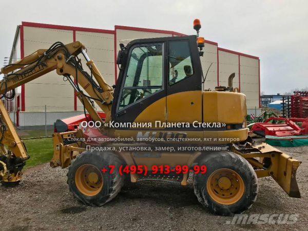 Стекло для колёсных экскаваторов Hydrema M 1100 compact