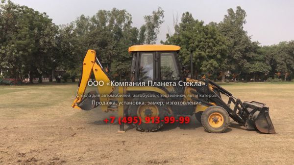 Стекло для экскаваторов-погрузчиков JCB 2DX