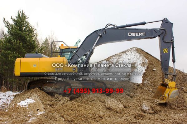 Стекло для гусеничных экскаваторов John Deere 210C W
