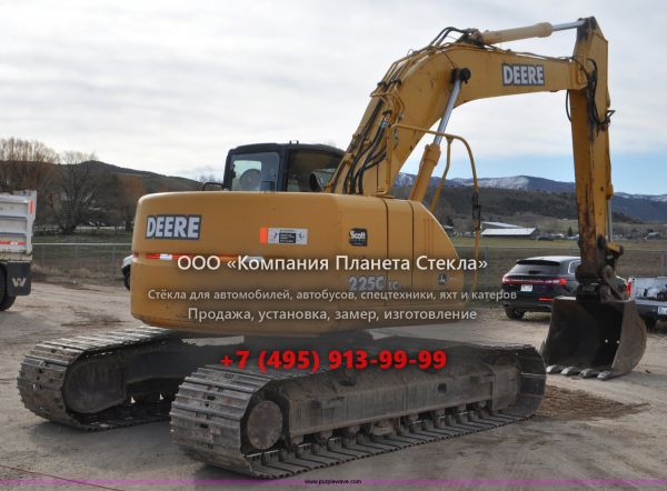 Стекло для гусеничных экскаваторов John Deere 225C LC