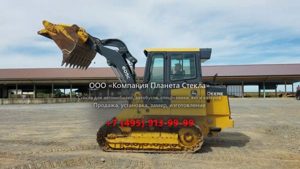 Стекло для колёсных погрузчиков John Deere 605C
